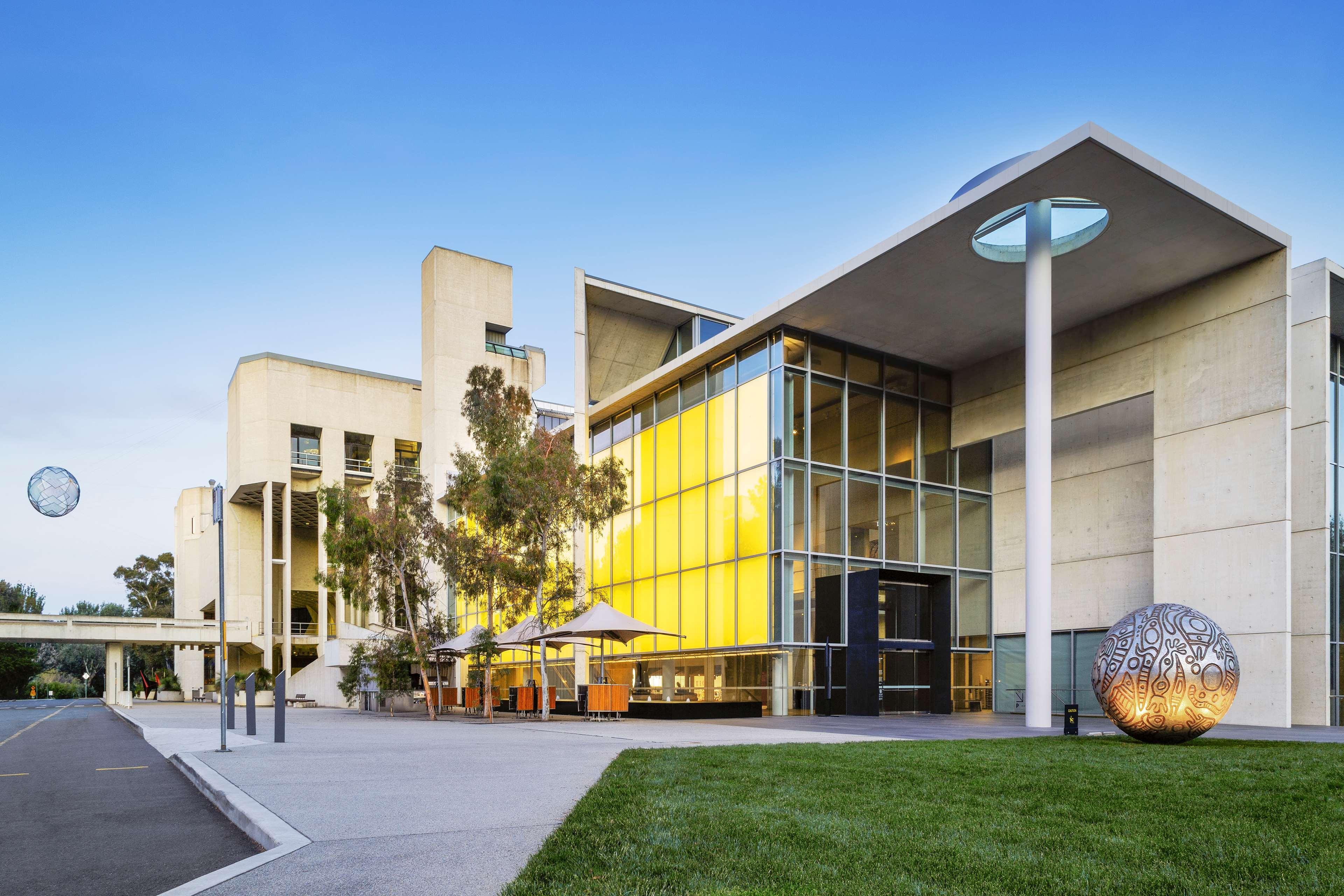 Hyatt Hotel Canberra - A Park Hyatt Hotel Camberra Exterior foto The National Institute of Dramatic Art