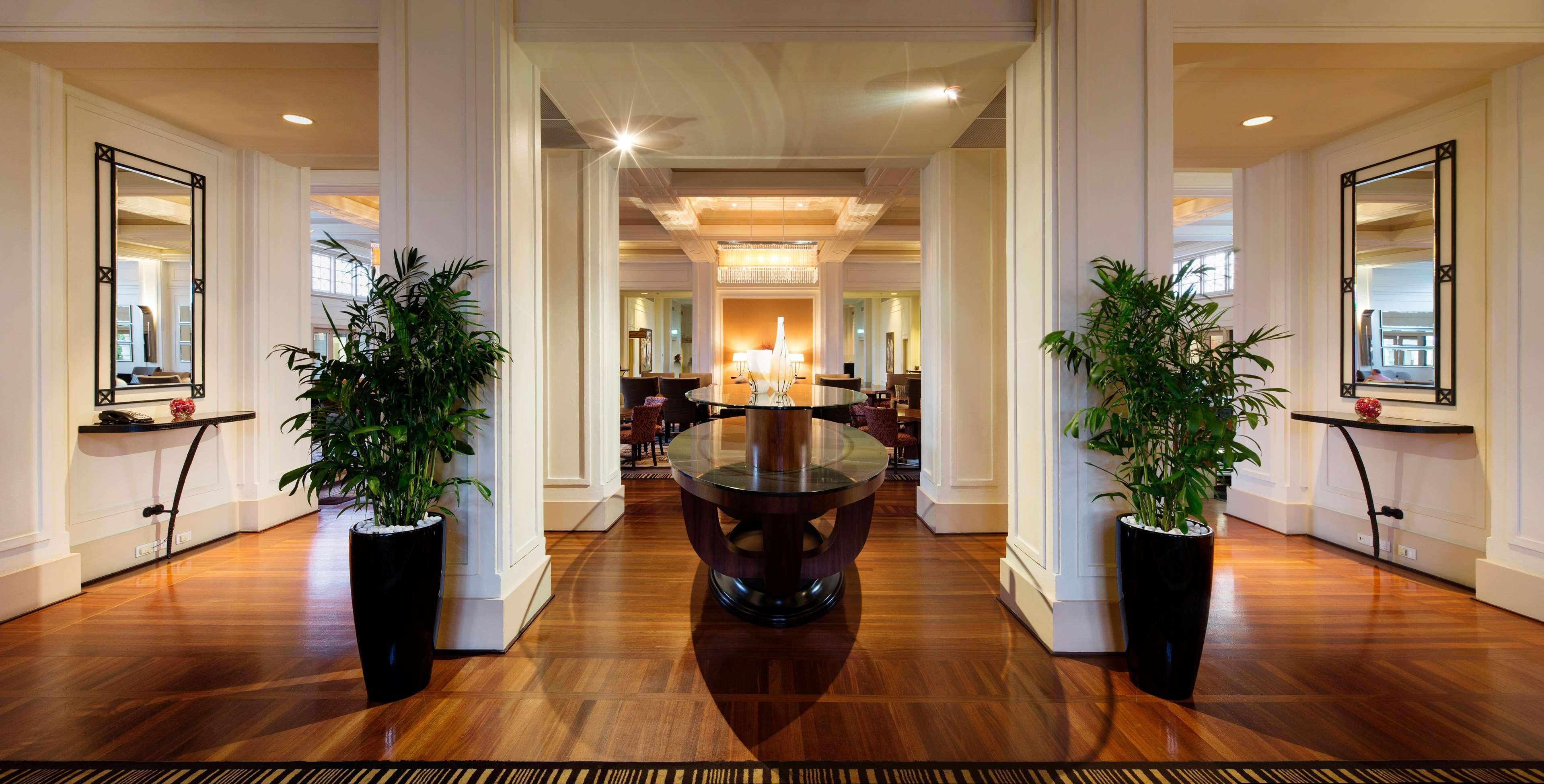Hyatt Hotel Canberra - A Park Hyatt Hotel Camberra Exterior foto Interior of the hotel