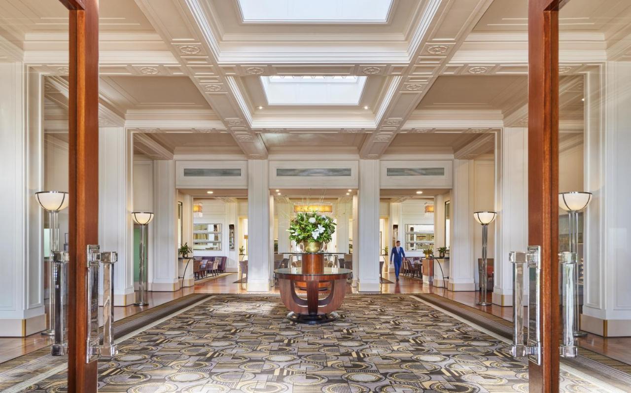 Hyatt Hotel Canberra - A Park Hyatt Hotel Camberra Exterior foto The lobby of the hotel