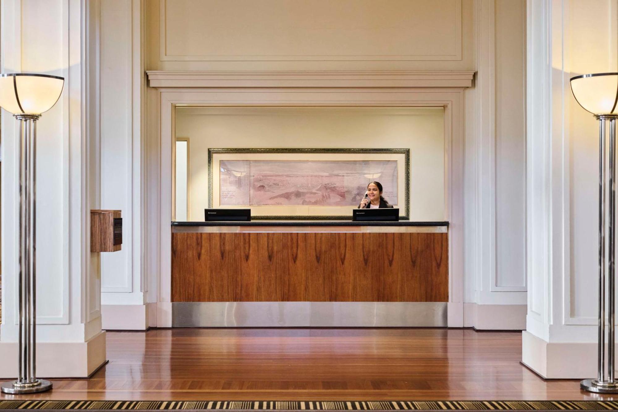 Hyatt Hotel Canberra - A Park Hyatt Hotel Camberra Exterior foto
