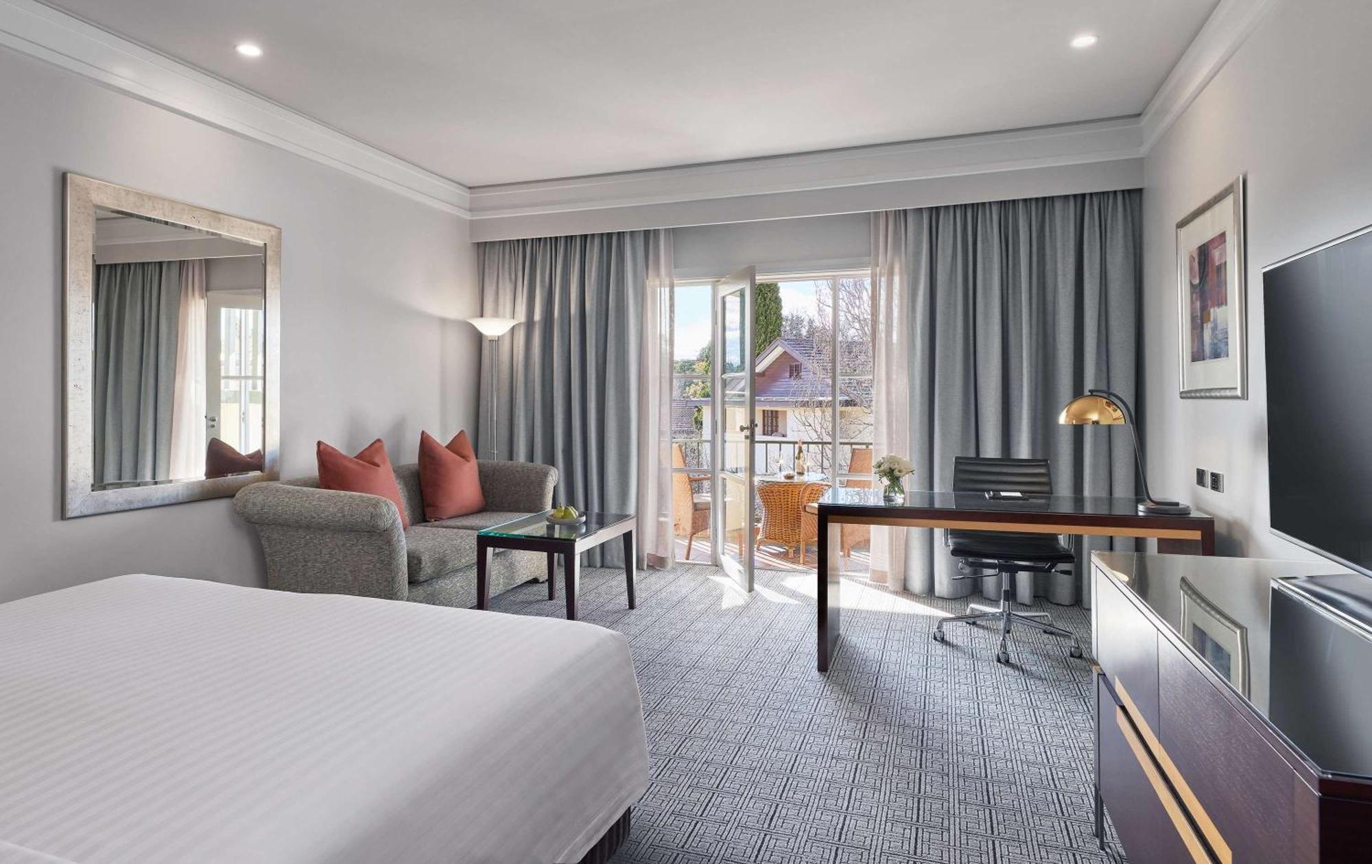 Hyatt Hotel Canberra - A Park Hyatt Hotel Camberra Exterior foto
