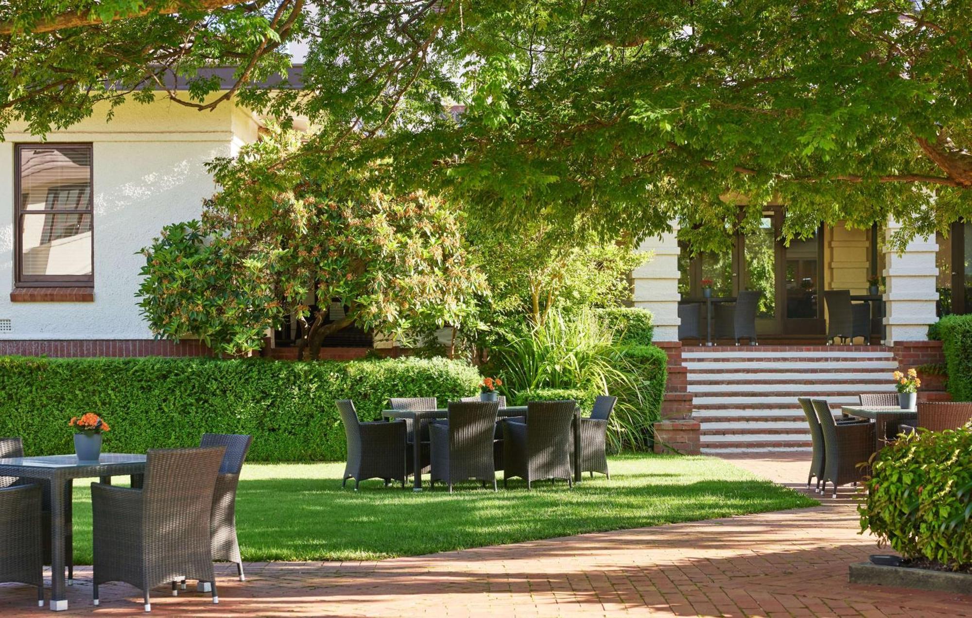 Hyatt Hotel Canberra - A Park Hyatt Hotel Camberra Exterior foto